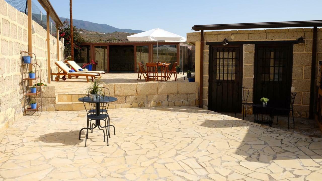 Casa en finca de uva con piscina privada, cubierta y climatizada Villa La Degollada Esterno foto